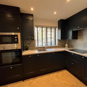 Apartment Contemporary 1 Bedroom, Normanton (West Yorkshire)